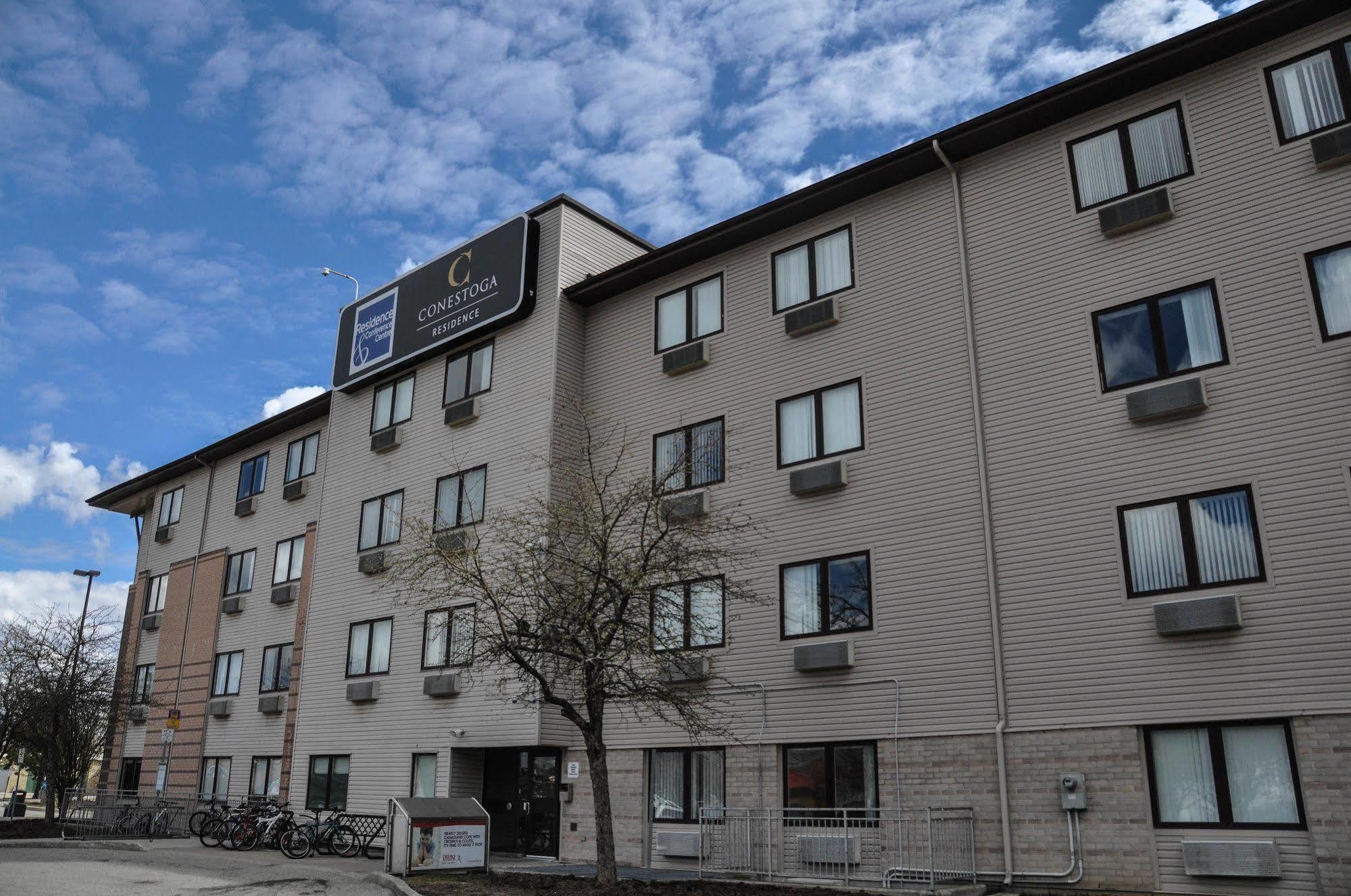 Residence & Conference Centre - Kitchener-Waterloo Bagian luar foto