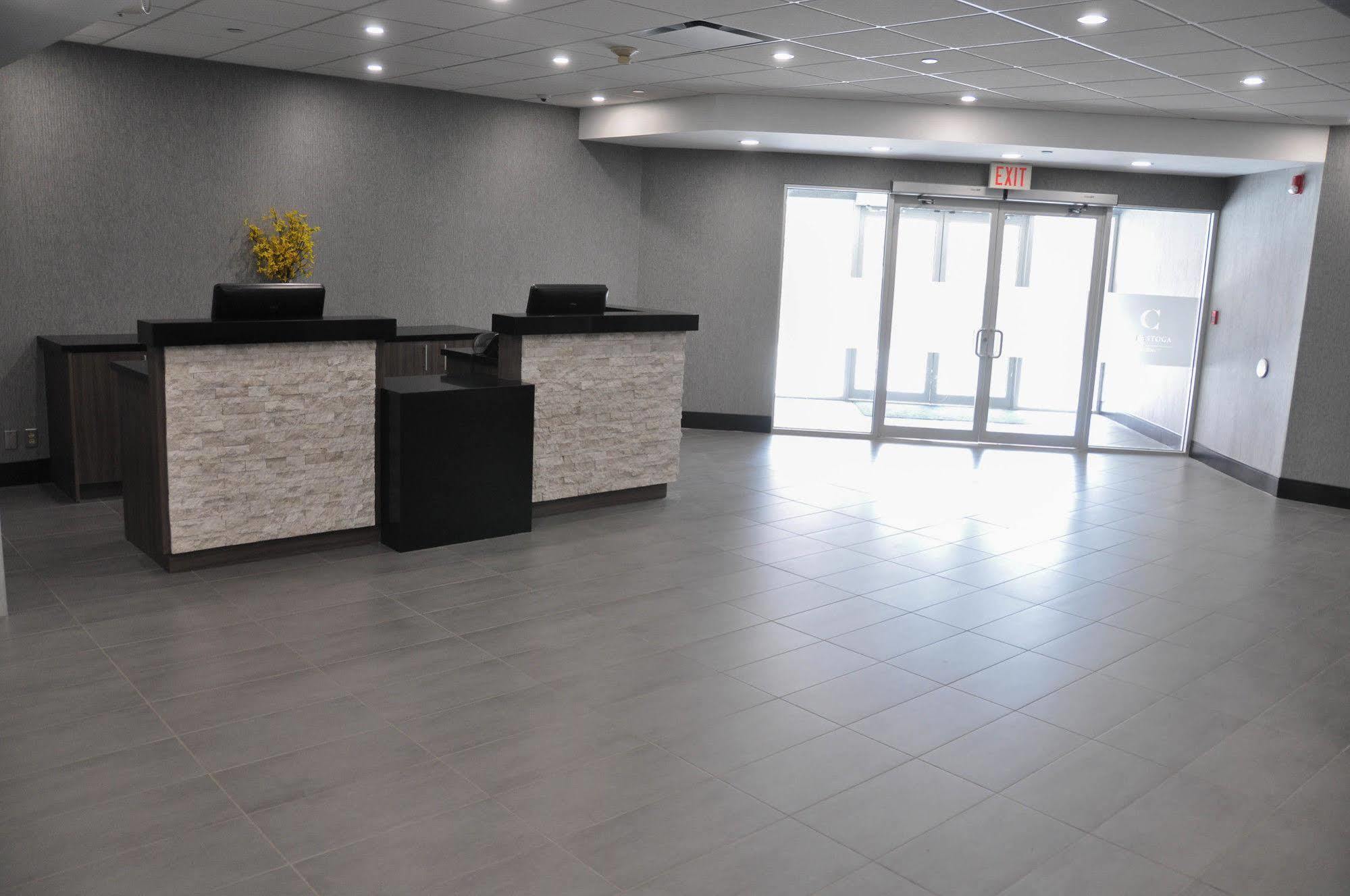 Residence & Conference Centre - Kitchener-Waterloo Bagian luar foto